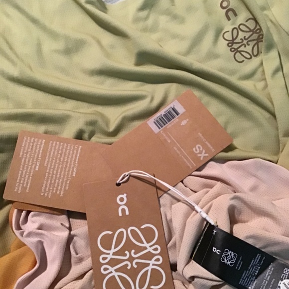 💎💎LUXURY LISTING: On Running / Loewe Performance-T - Picture 3 of 9